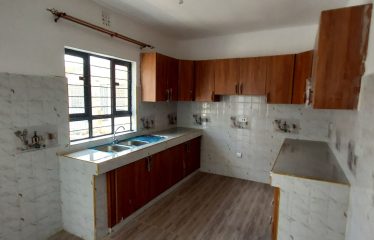 4 Bedrooms Two En-suite For Ksh 6.8m At Nkoroi Area.